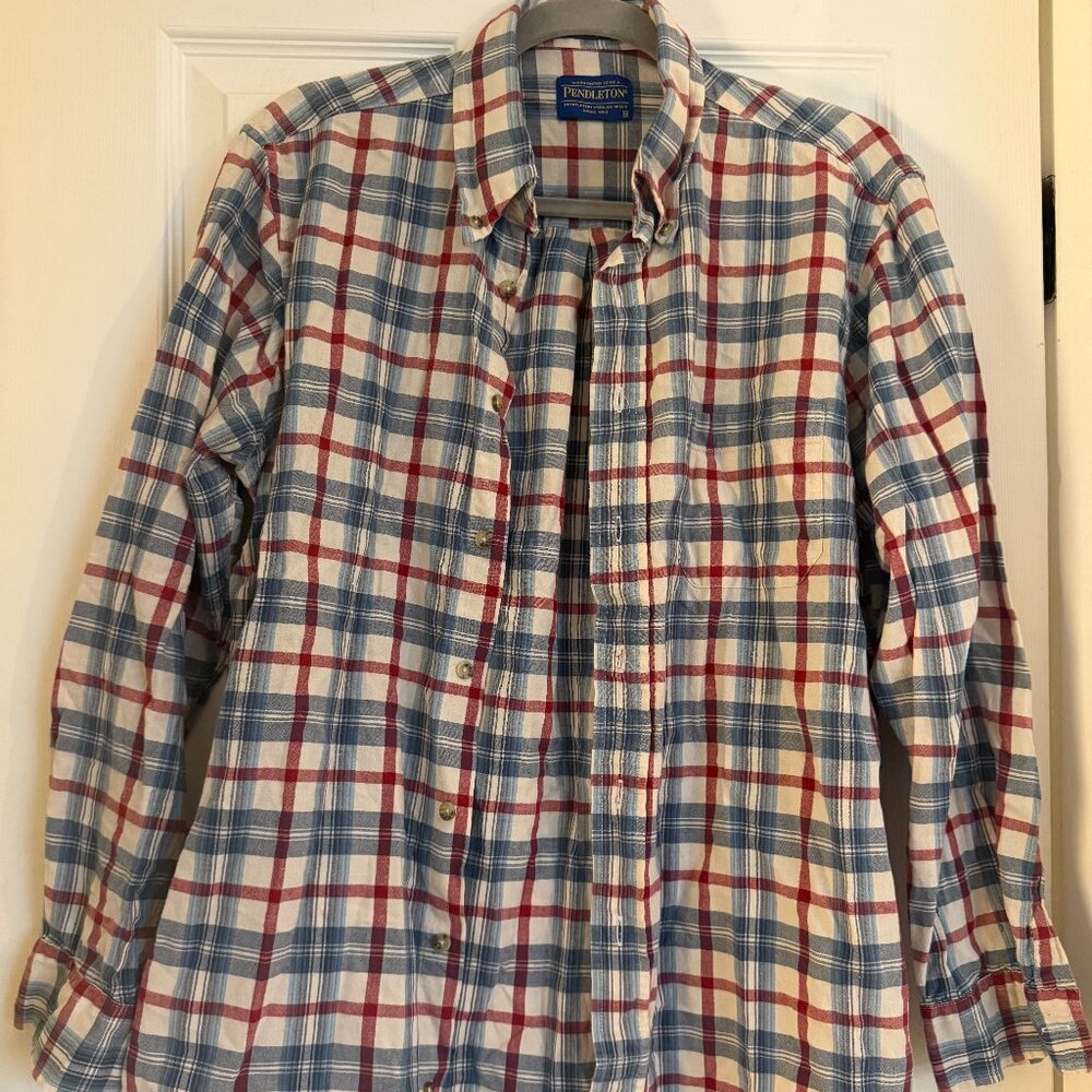 Men’s Pendleton Plaid Button-Down Shirt – Medium